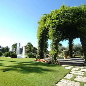 Royal Garden Milano Szálloda